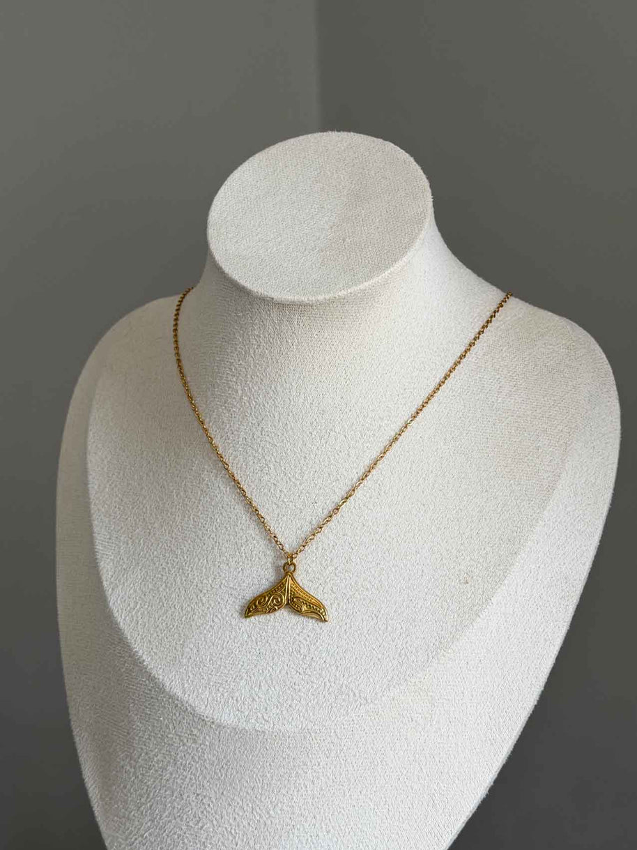 Stylized fin necklace (gold/silver)