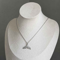 Stylized fin necklace (gold/silver)